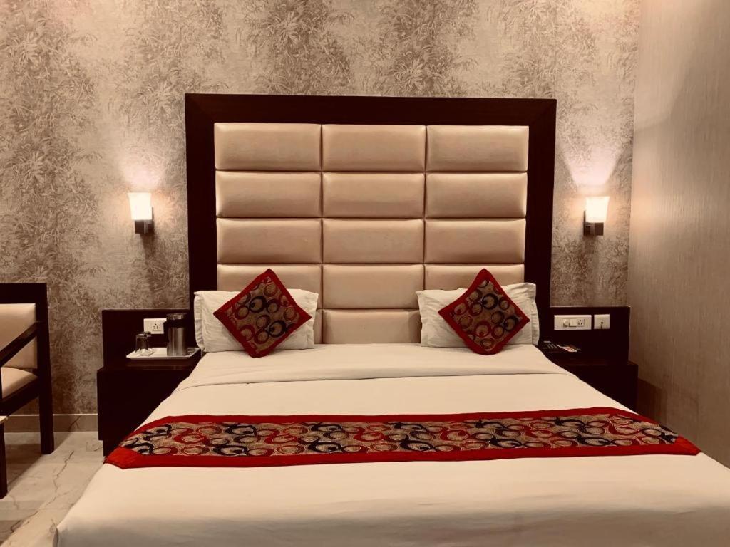Hotel Shri Ram New Delhi Exteriör bild